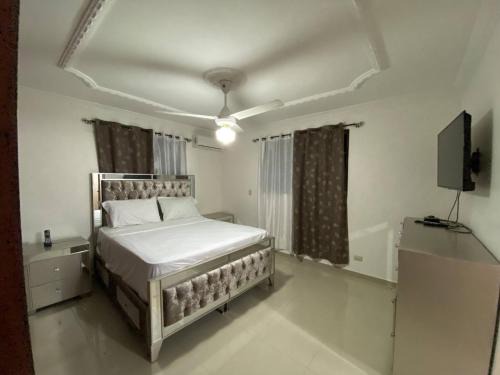 Guaricano Apartment | 5DR Cozy 3-Bedroom Apartment Santo Domingo