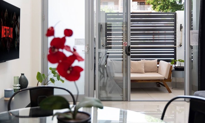 Wooloowin House | 5km to City & Airport|Huge Townhouse|3 Bathrooms