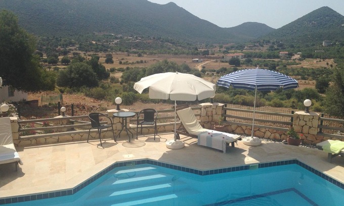 Bayındır House | 5star Family Friendly House with Private Pool and Beautiful Panoramic Views
