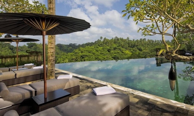Samplangan Villa | 6.5BR Villa w/Waterfall & Feature Garden Near Ubud! 10min Drive to Bali Safari