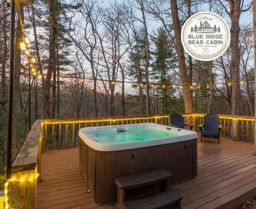 Marshall House | 6-Bed Family Retreat Hot Tub Game Room Playground