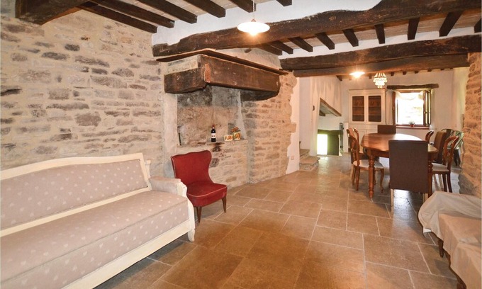 San Giustino House | 6 bedroom accommodation in San Giustino (PG)