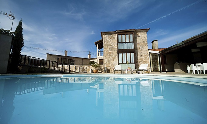 Cambados Villa | 6 bedroom villa with pool in the Rías Bajas