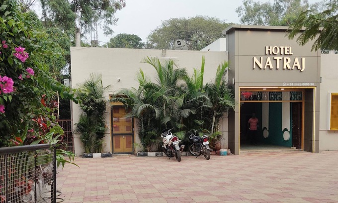 Daulatabad Hotel | 6 CR Hotel Natraj Aurangabad