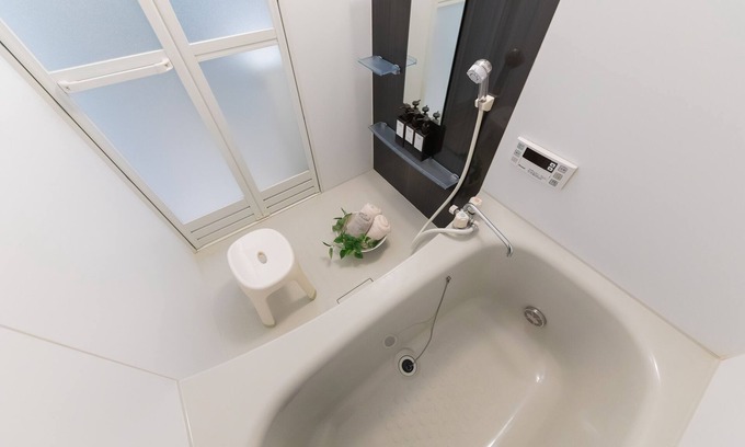 Minami House | 6 minutes to Shinsaibashi, 6 minutes to Kyocera Dome] A house for rent with easy access to USJ and Kansai Airport.