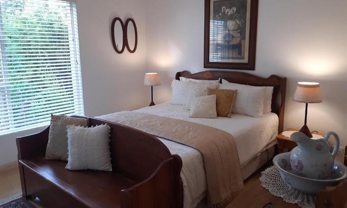 Linden Apartment | 6 Olives on Third