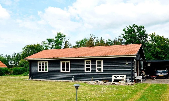 Dannemare House | 6 person holiday home in Dannemare