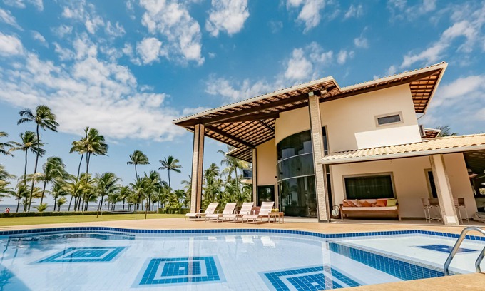 Canto do Mar House | 6 to 8 SUITES TV- AIR -WIFI-SAUNA -HIDROMASSAGE-NETFLIX - STAFF INCLUDED