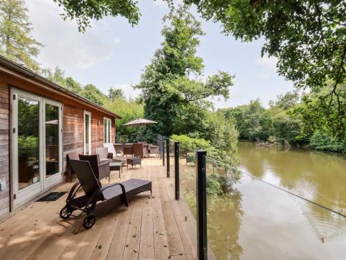 Looe House | 6 Water's Edge