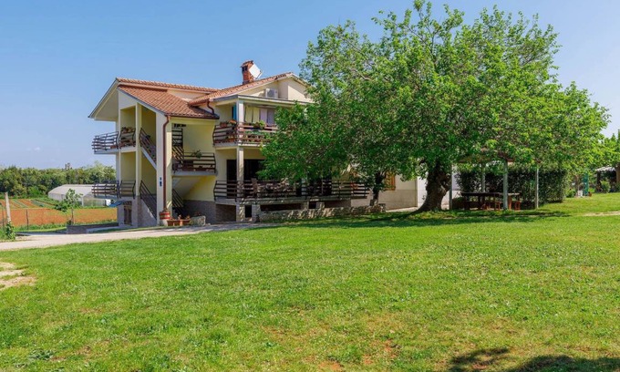 Savudrija Apartment | 60 m² Apartment ∙ 2 bedrooms ∙ 5 guests