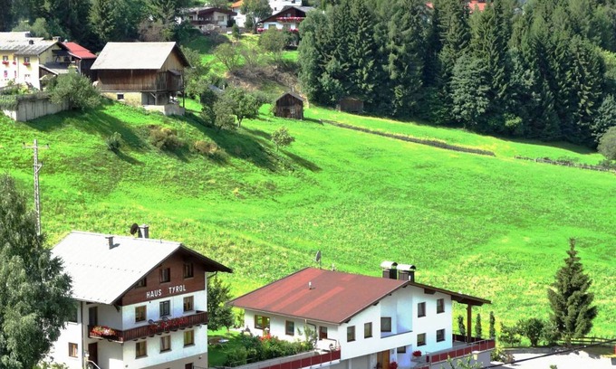 Tobadill Apartment | 60 m² Apartment ∙ 3 bedrooms ∙ 5 guests