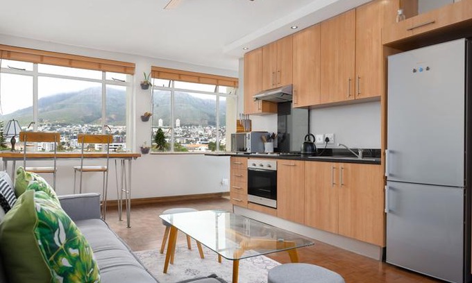 Cape Town City Centre Apartment | 66 Keerom 715