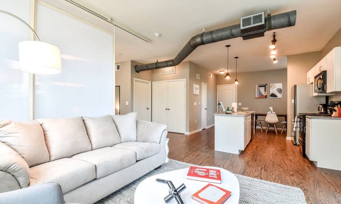 Legacy Park Apartment | 67 m² Apartment ∙ 1 bedroom ∙ 4 guests