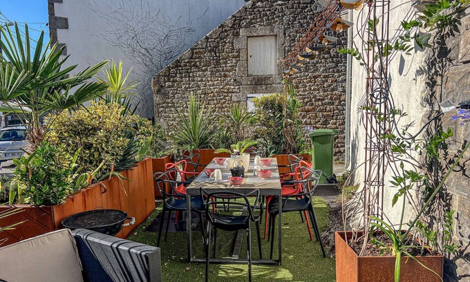 Belz Villa | 7-bedroom villa in Belz with WiFi, pet-friendly