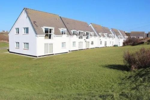 Trearddur Bay House | 7 Isallt Lodges-3 bed-Ground Floor-Outside seating