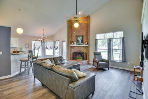 Port Orange House | 7 Mi to Beach Pet-Friendly Home in Port Orange!