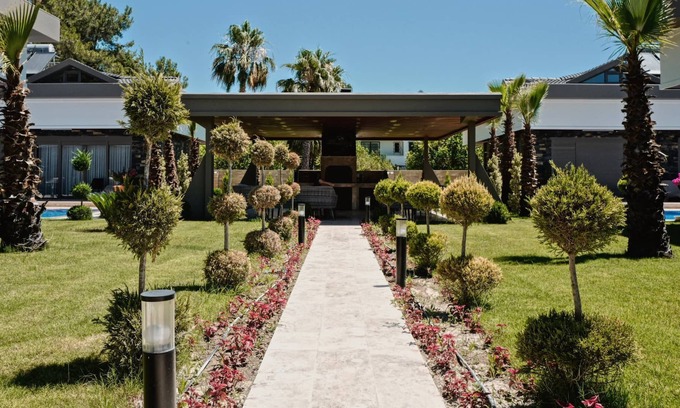 Aslanbucak Villa | 7 Person, Modern Architecture Villa - AWZ 260