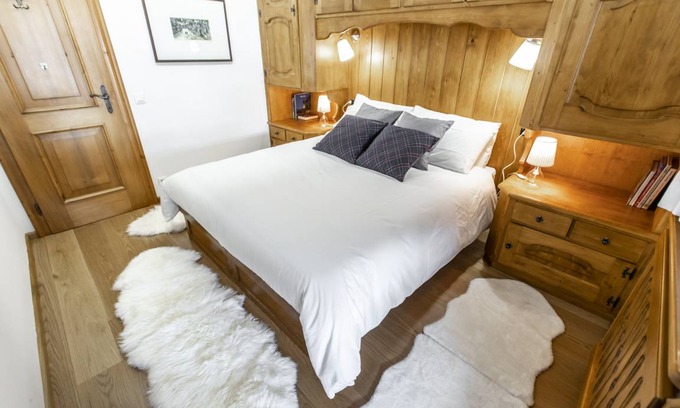 Cortina d'Ampezzo Historic Centre Apartment | 70 m² Apartment ∙ 2 bedrooms ∙ 6 guests