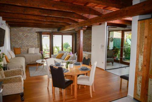 Gyor Apartment | 70 m² Apartment ∙ 1 bedroom ∙ 6 guests