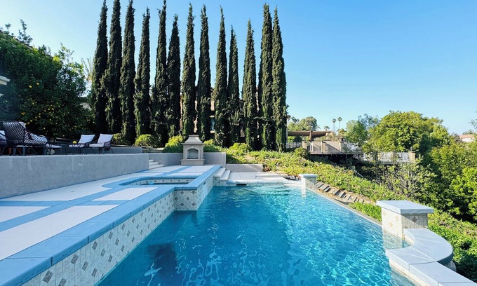 Mount Wilson Villa | 7000 sqft 6 Bedrooms Estate/Near Disney & Outlet/Pool/Theatre/8 cars garage