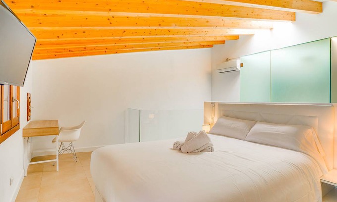 Sindicat Apartment | 72 m² Apartment ∙ 1 bedroom ∙ 4 guests