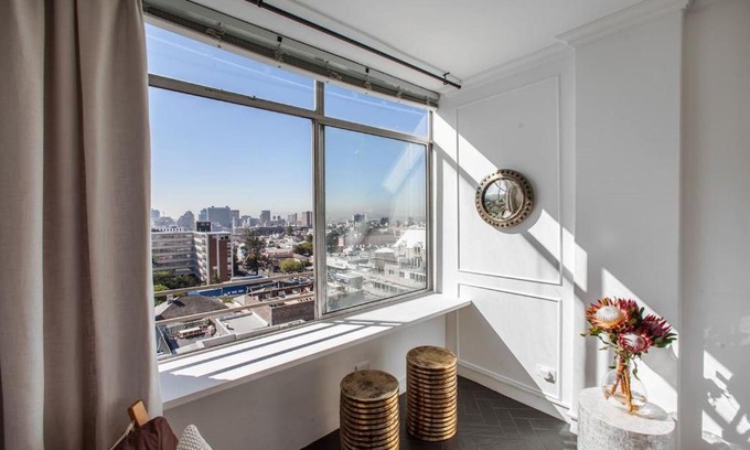 Cape Town City Centre Apartment | 72 on kloof