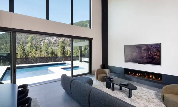 Sea to Sky Highway House | 7BR/7BA Whistler Retreat w/Pool, Sauna & Mtn View