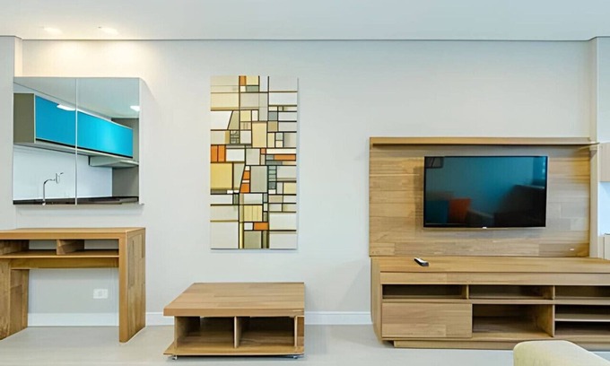 Reboucas Apartment | 7Th Avenue, 1-bedroom luxury apartment with air conditioning and garage.