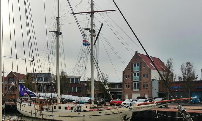 Harlingen House | 8 bedrooms property with city view and wifi at Harlingen