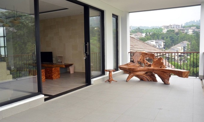 Bandung Villa | 8 BR Mountain View Villa private pool 1
