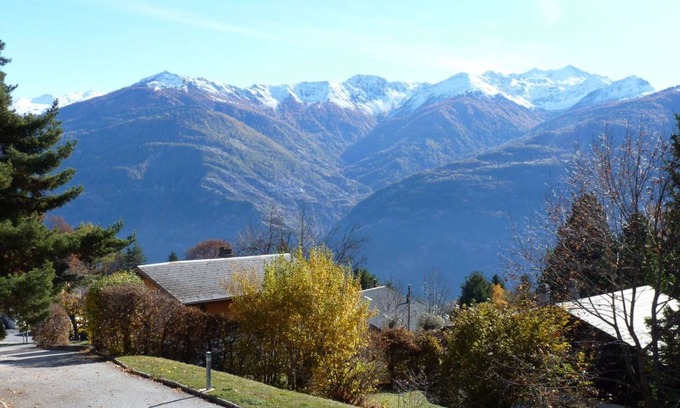 Ovronnaz Apartment | 80 m² Apartment ∙ 2 bedrooms ∙ 4 guests