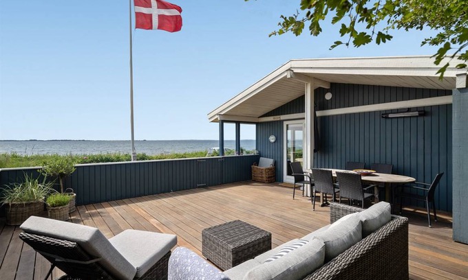 Næs House | 80 m² House ∙ 3 bedrooms ∙ 6 guests