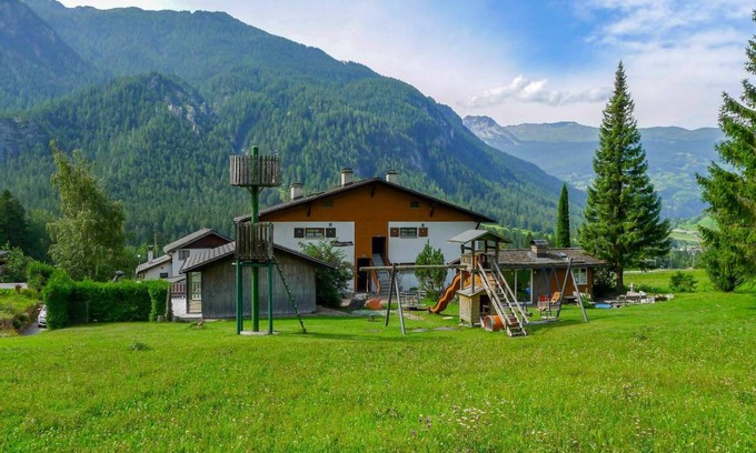 Surava Apartment | 85 m² Apartment ∙ 2 bedrooms ∙ 6 guests