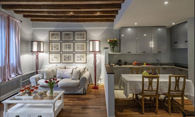 Dorsoduro Apartment | 85 m² Apartment ∙ 2 bedrooms ∙ 4 guests