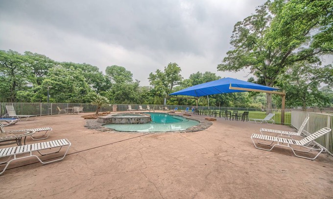 New Braunfels Condo | 87 m² Condo ∙ 2 bedrooms ∙ 6 guests