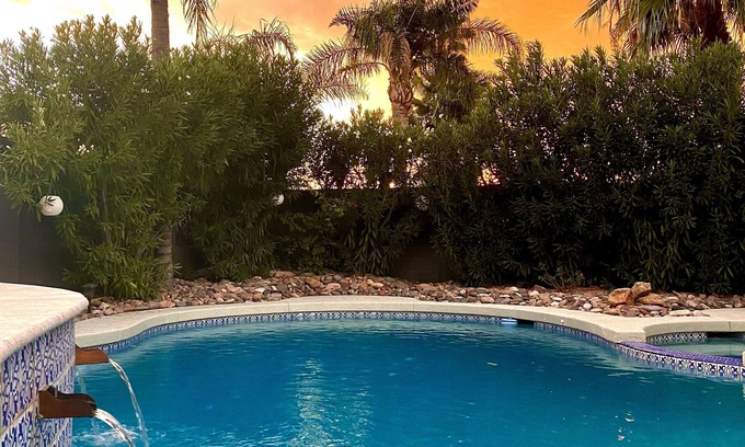 La Paz At Desert Springs House | 9 AM check in 9 PM check out, south facing sunny yard, Kierland area, 6 bikes