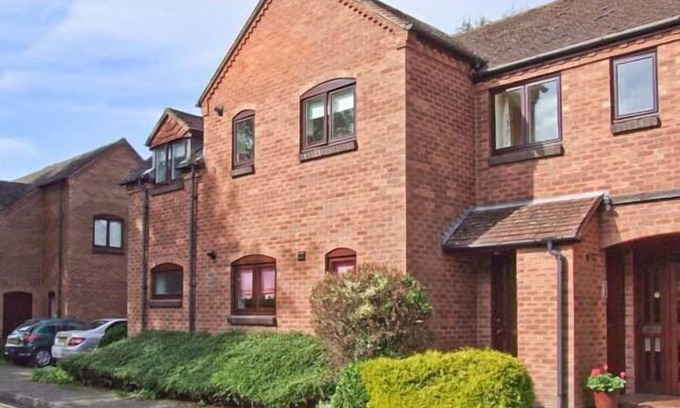 City Centre Cottage | 9 BANCROFT PLACE, family friendly in Stratford-Upon-Avon