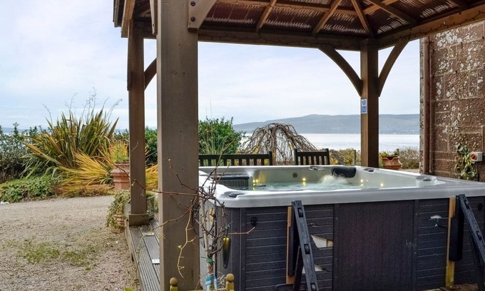 Skelmorlie House | 9 bedroom accommodation in Skelmorlie, near Largs