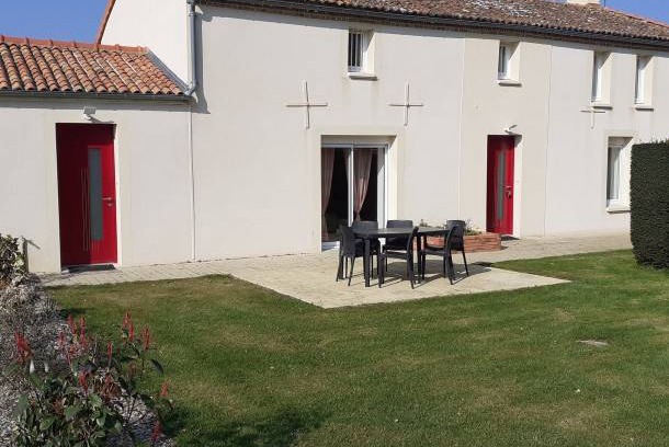 Saint-Georges-des-Gardes House | 90 m² House ∙ 3 bedrooms ∙ 6 guests