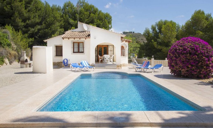 Empedrola Villa | 90 m² Villa ∙ 3 bedrooms ∙ 6 guests