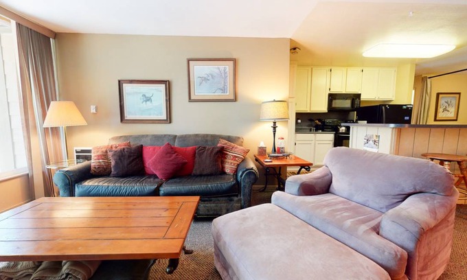 Mammoth Lakes Condo | 93 m² Condo ∙ 2 bedrooms ∙ 6 guests