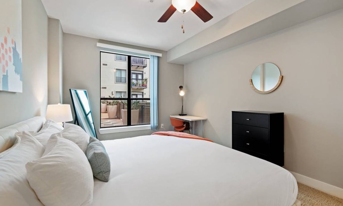 Legacy Park Apartment | 98 m² Apartment ∙ 2 bedrooms ∙ 5 guests