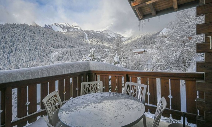 Ovronnaz Apartment | 98 m² Apartment ∙ 3 bedrooms ∙ 6 guests