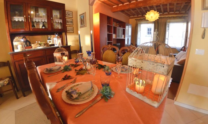 Lucca Historical Center Apartment | 98 m² Apartment ∙ 3 bedrooms ∙ 7 guests