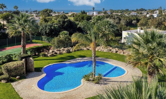 Carvoeiro Ski Chalet | 99b Aldeia Golfmar Superb 2 Bedroom apartmant
