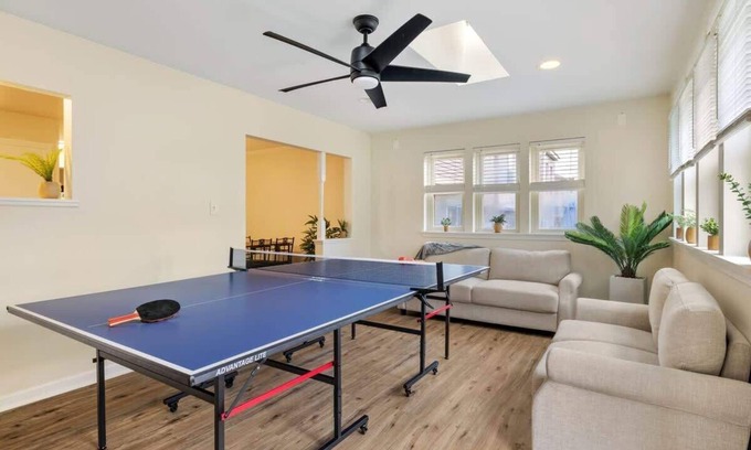 Pittsburgh House | 9Mins to Downtown with PingPong