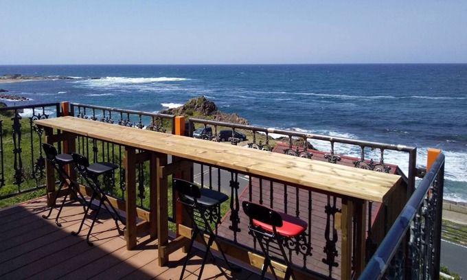 Kyotango House | A 1-minute walk to the sea, a single-family house on the beach Kyotango City / Kyoto Prefecture