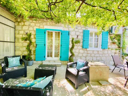 Skaljari Apartment | A 100 Years Old Rustic Mediterranean stone house with large terrace