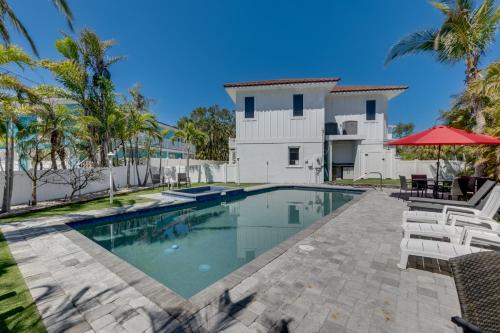 Anna Maria House | A Bean Point Paradise - 5 beds and 4,5 bathrooms in Anna Maria