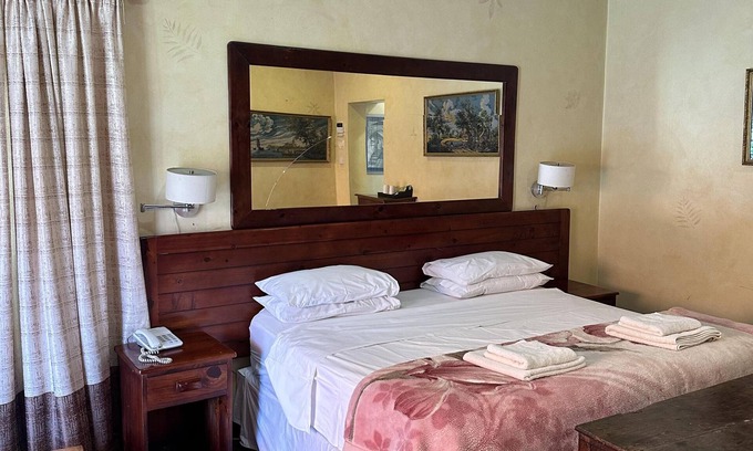 Harare Apartment | A boutique lodge situated in a serene environment. - 2023